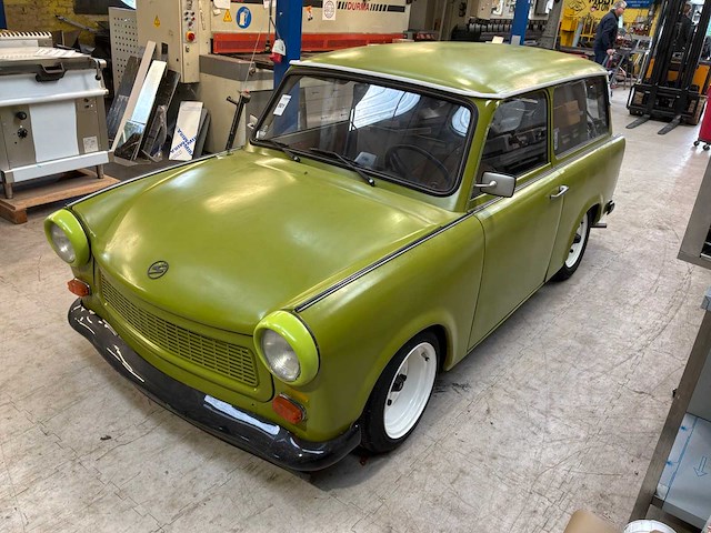 1979 trabant break 601 oldtimer foodtruck - afbeelding 1 van  17