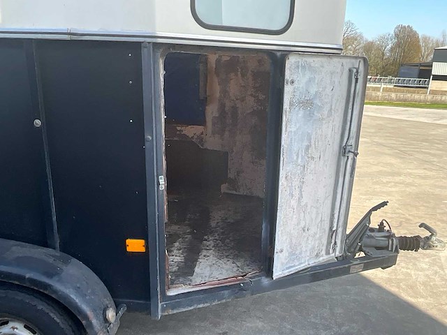 1979 vdbt e1800 - paardentrailer - afbeelding 2 van  33