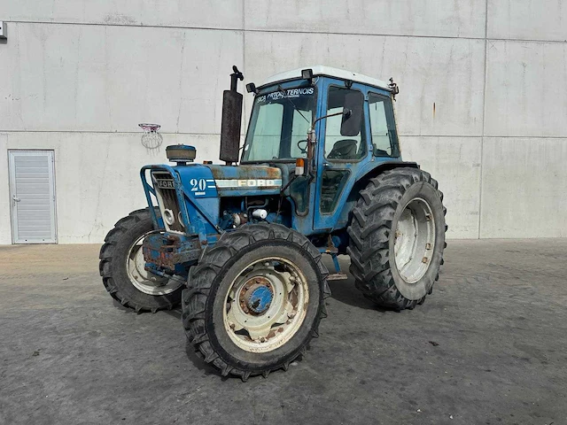 1980 - ford - 5610 - 4-wheel drive tractor - afbeelding 1 van  16