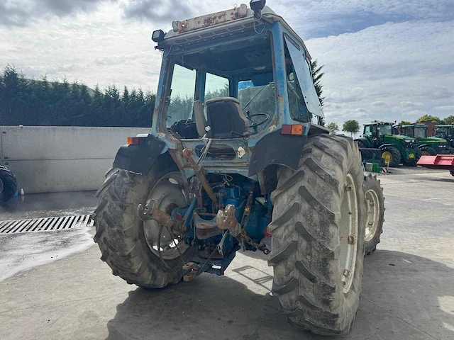 1980 - ford - 5610 - 4-wheel drive tractor - afbeelding 11 van  16
