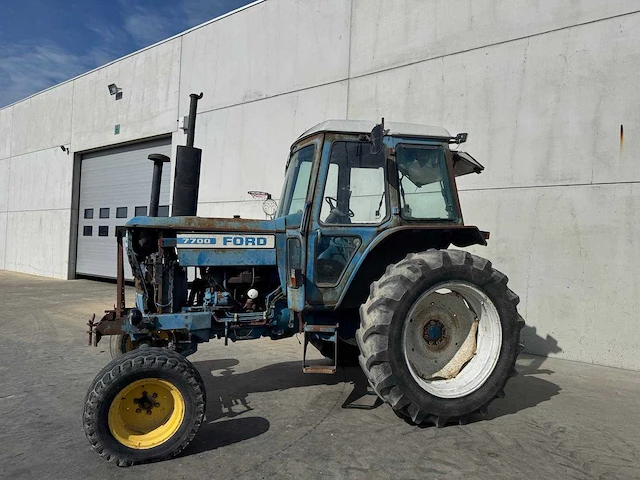 1980 - ford - 7700 - 2-wheel drive tractor - afbeelding 1 van  13
