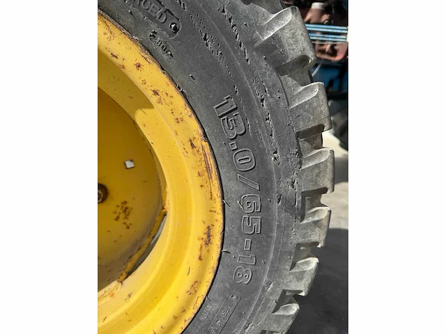 1980 - ford - 7700 - 2-wheel drive tractor - afbeelding 9 van  13