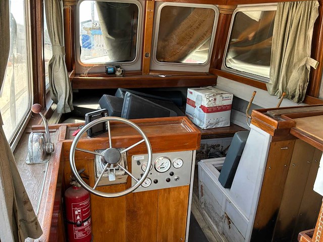 1980 duwboot - afbeelding 28 van  28