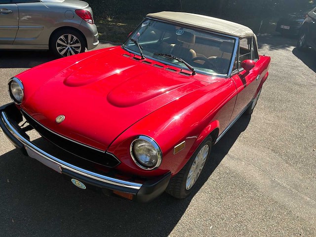 1980 fiat spider 124 cabriolet auto - afbeelding 12 van  42