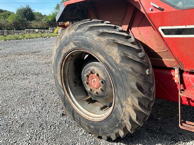 1980 international 1055 4wd landbouwtractor - afbeelding 27 van  35