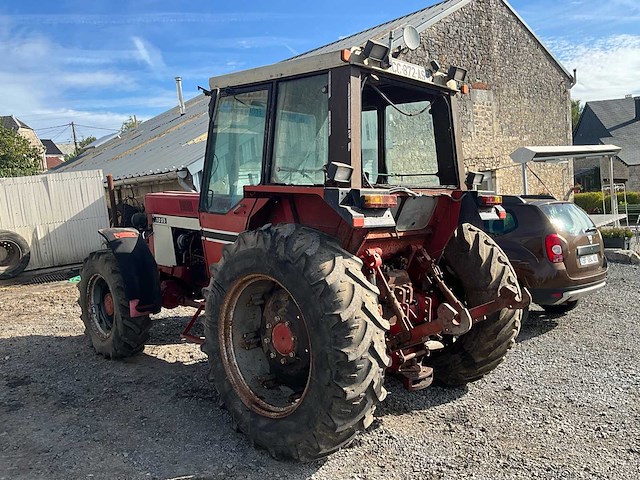 1980 international 1055 4wd landbouwtractor - afbeelding 23 van  35