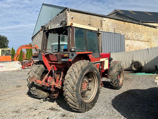 1980 international 1055 4wd landbouwtractor - afbeelding 31 van  35