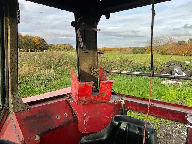 1980 international 845 + voorlader + accessoires - afbeelding 17 van  82