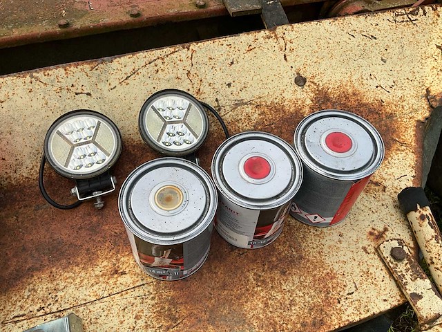 1980 international 845 + voorlader + accessoires - afbeelding 39 van  82