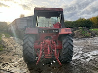 1980 international 845 + voorlader + accessoires - afbeelding 34 van  82