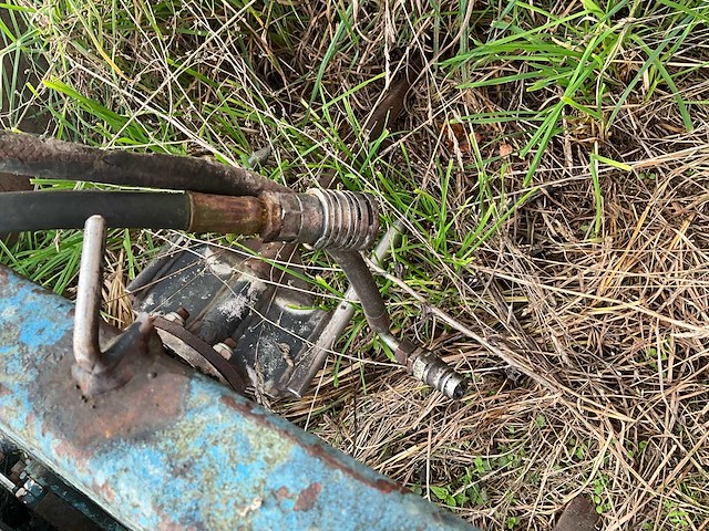 1980 international 845 + voorlader + accessoires - afbeelding 60 van  82