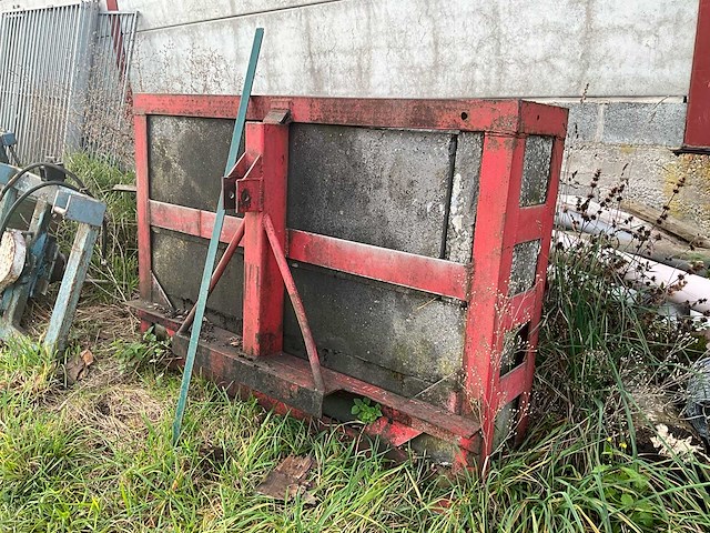 1980 international 845 + voorlader + accessoires - afbeelding 63 van  82