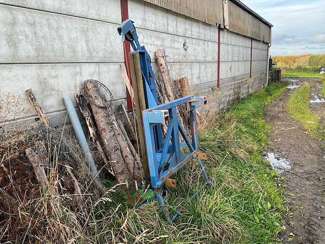 1980 international 845 + voorlader + accessoires - afbeelding 64 van  82