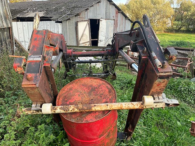 1980 international 845 + voorlader + accessoires - afbeelding 74 van  82