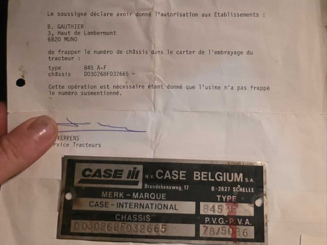 1980 international 845 + voorlader + accessoires - afbeelding 76 van  82