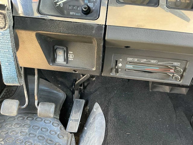 1980 jeep wrangler 4.2l - afbeelding 19 van  35