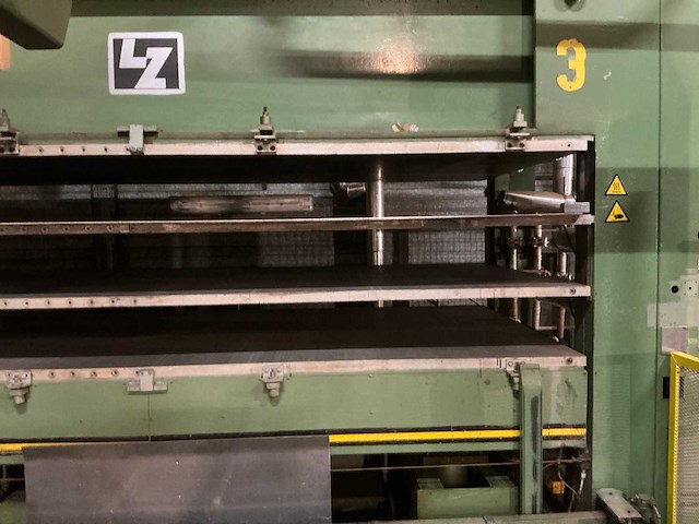 1980 lz lzt 200-s lamineerpersmachine - afbeelding 13 van  34