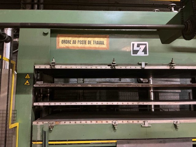 1980 lz lzt 200-s lamineerpersmachine - afbeelding 9 van  34