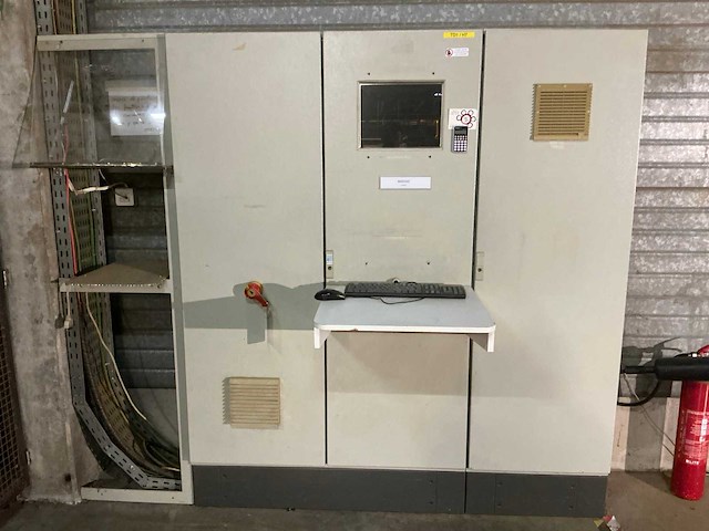 1980 lz lzt 200-s lamineerpersmachine - afbeelding 30 van  34