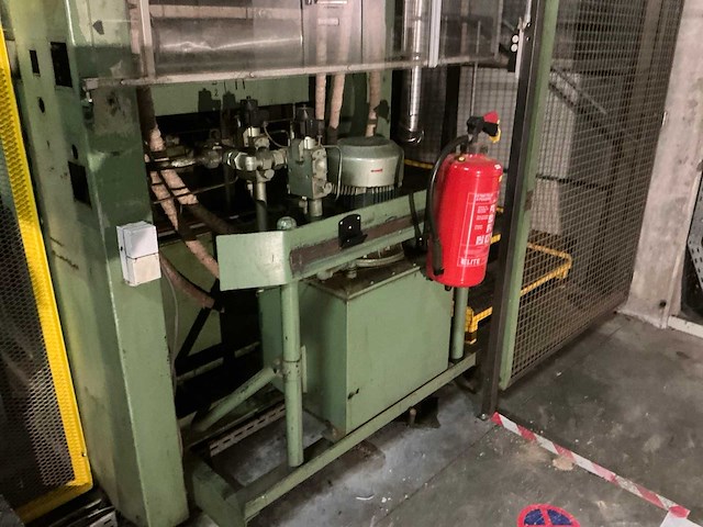 1980 lz lzt 200-s lamineerpersmachine - afbeelding 31 van  34