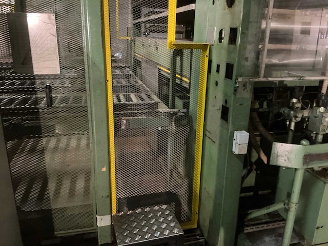 1980 lz lzt 200-s lamineerpersmachine - afbeelding 34 van  34