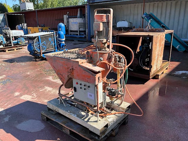 1980 pft g4 pleisterspuitmachine - afbeelding 1 van  12