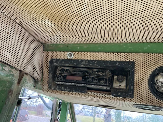 1981 fendt favorit 614 ls vierwielaangedreven landbouwtractor - afbeelding 33 van  38