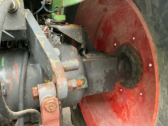 1981 fendt favorit 614 ls vierwielaangedreven landbouwtractor - afbeelding 26 van  51
