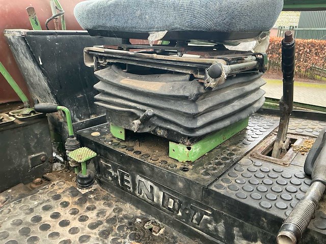 1981 fendt favorit 614 ls vierwielaangedreven landbouwtractor - afbeelding 35 van  51