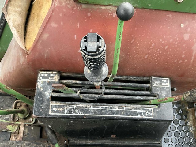 1981 fendt favorit 614 ls vierwielaangedreven landbouwtractor - afbeelding 38 van  51