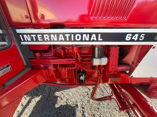 1981 harvester international 645 f 4wd landbouwtractor - afbeelding 20 van  25