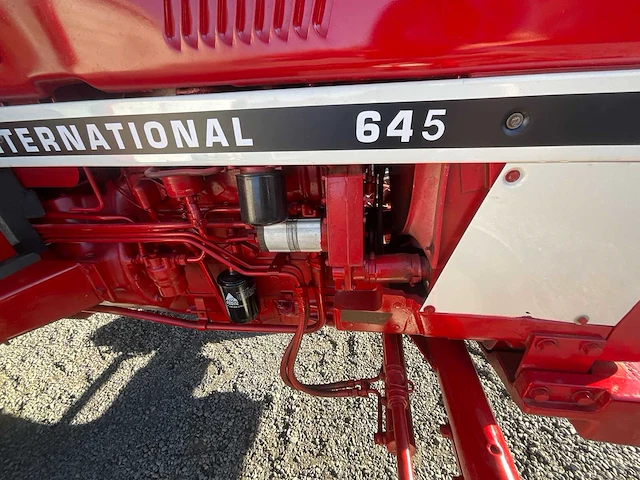 1981 harvester international 645 f 4wd landbouwtractor - afbeelding 9 van  25