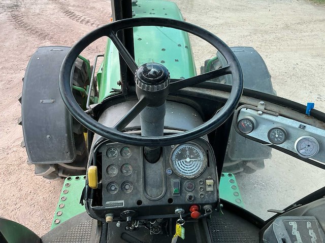 1981 john deere 4240s vierwielaangedreven landbouwtractor - afbeelding 4 van  32