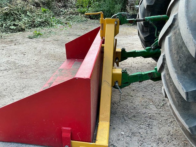 1981 john deere 4240s vierwielaangedreven landbouwtractor - afbeelding 16 van  32