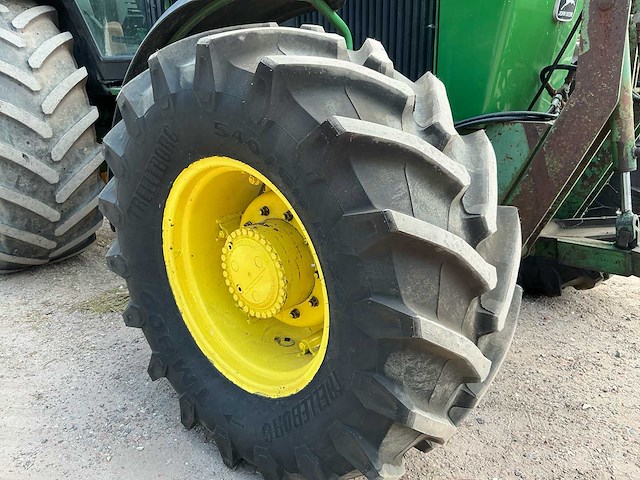 1981 john deere 4240s vierwielaangedreven landbouwtractor - afbeelding 18 van  32