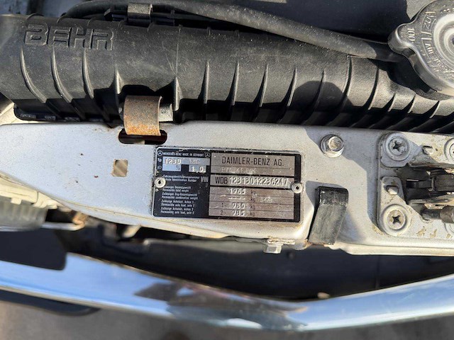 1981 mercedes-benz 300 d - afbeelding 10 van  26