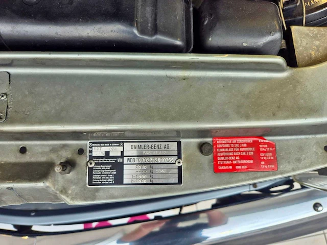 1981 mercedes benz slc 280 oldtimer - 122.000km - afbeelding 13 van  37