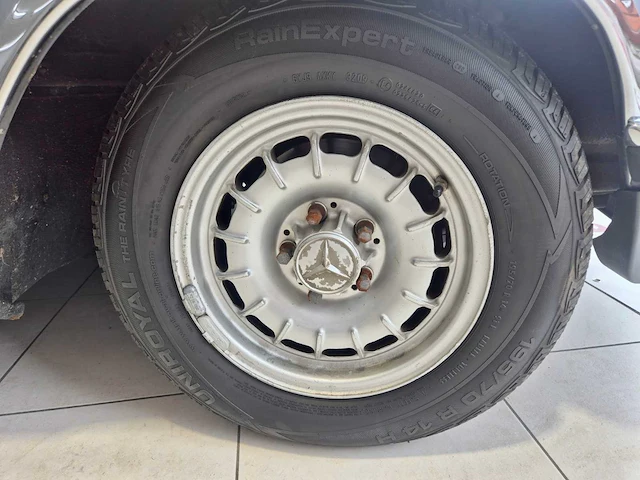 1981 mercedes benz slc 280 oldtimer - 122.000km - afbeelding 34 van  37