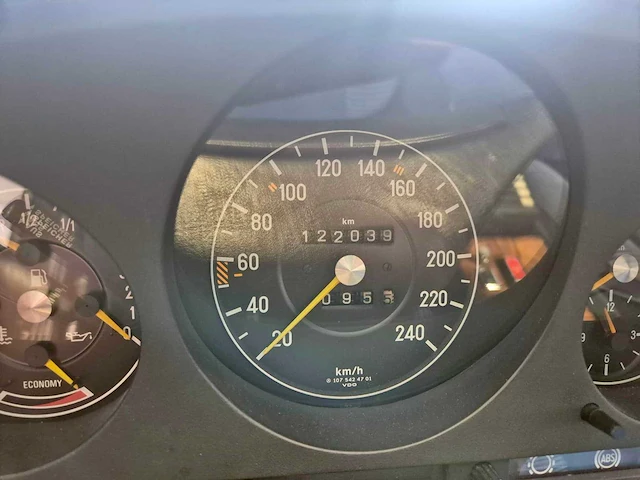 1981 mercedes benz slc 280 oldtimer - 122.000km - afbeelding 21 van  37