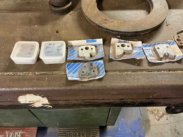 1982 ducuroir ts.110.sac toupiemachine met toebehoren - afbeelding 13 van  21