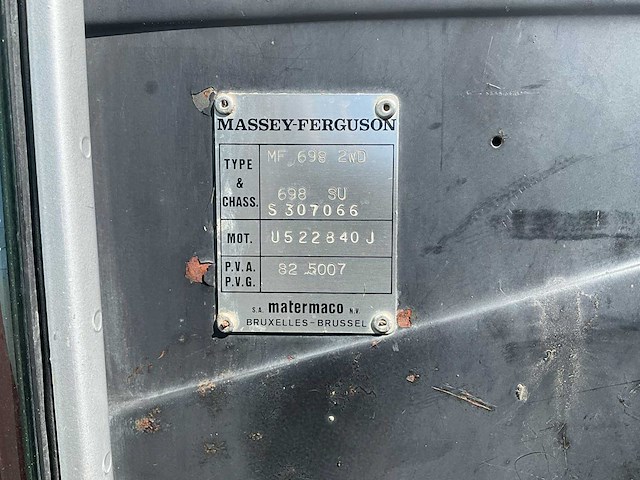 1982 massey ferguson 698 2wd landbouwtractor - afbeelding 44 van  49