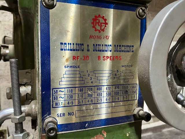 1982 rong fu rf-30 kolomboormachine - afbeelding 16 van  16