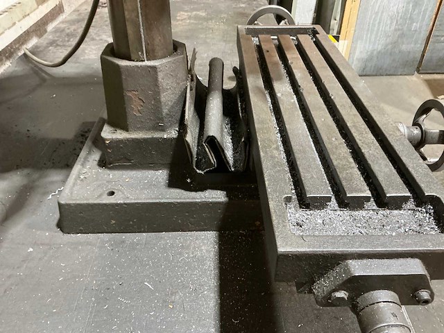 1982 rong fu rf-30 kolomboormachine - afbeelding 4 van  16