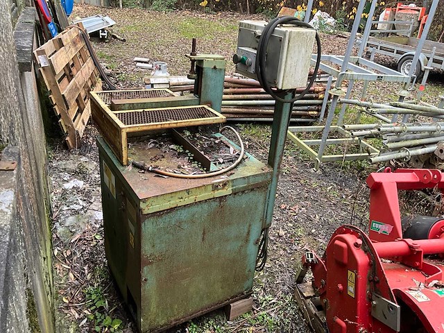 1982 sectram trs400 radiaalafkortzaagmachine - afbeelding 1 van  7