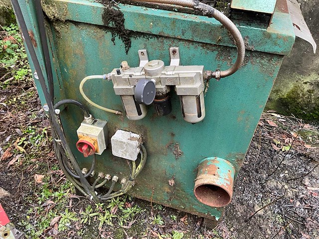 1982 sectram trs400 radiaalafkortzaagmachine - afbeelding 7 van  7