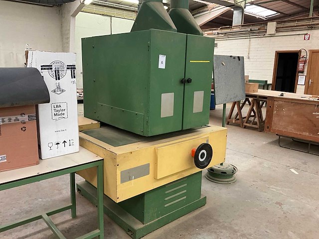 1982 vangroeneweghe breedbandschuurmachine - afbeelding 3 van  10