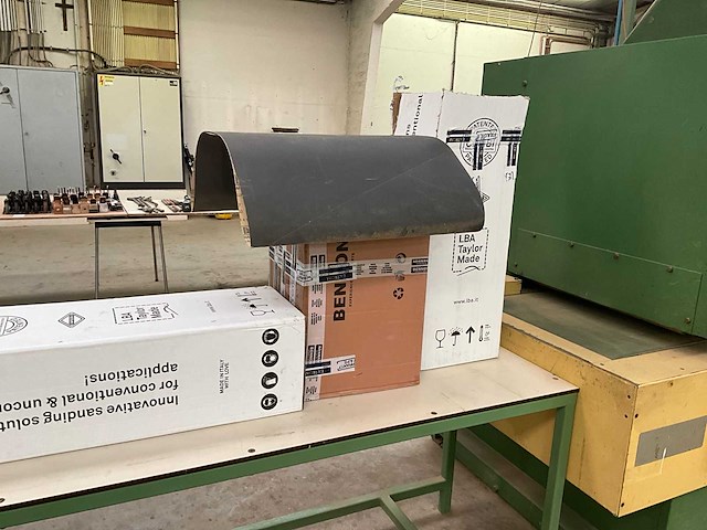 1982 vangroeneweghe breedbandschuurmachine - afbeelding 4 van  10