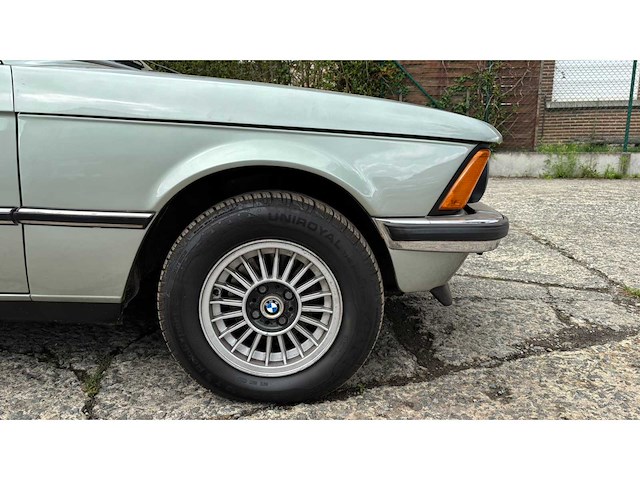 1983 bmw 316 oldtimer - afbeelding 24 van  39