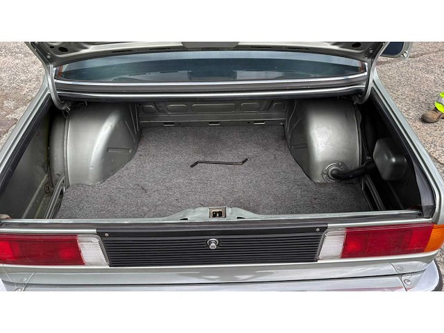 1983 bmw 316 oldtimer - afbeelding 29 van  39