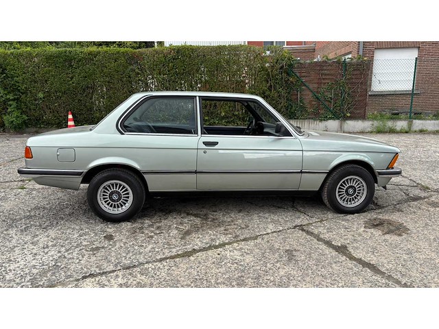 1983 bmw 316 oldtimer - afbeelding 36 van  39